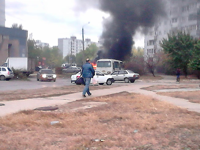 В Балакове полностью выгорел автобус «ПАЗ»