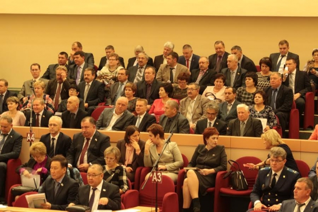 В Саратове проходит выездное заседание комитета Совета Федерации