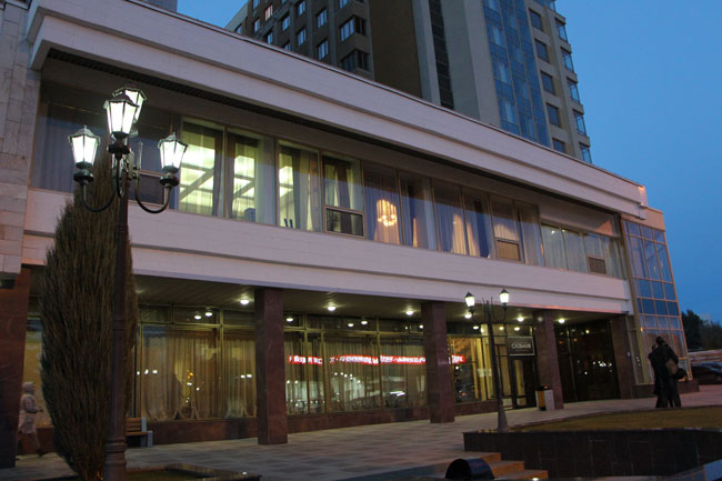 В «Словакию» к «месту прощания» прибыли Радаев и Капкаев