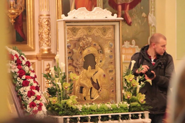 В Саратов привезли Феодоровскую икону Божией Матери
