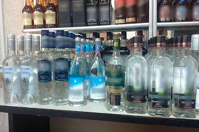 В Ленинском районе изъяли 120 литров крепкого алкоголя