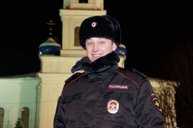 Саратовские полицейские публикуют в сети свои улыбки