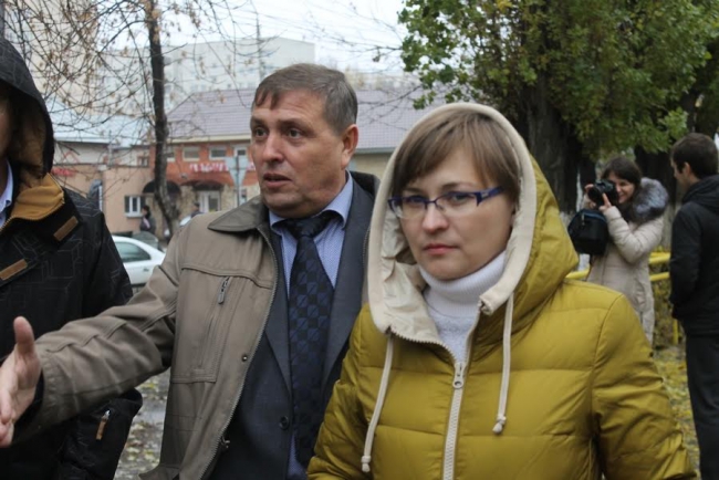 Инвалид-колясочник не смог попасть на саратовский рынок