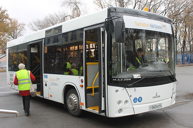 В «Саратовских авиалиниях» не хотят общаться о скандале с дочерью гендиректора