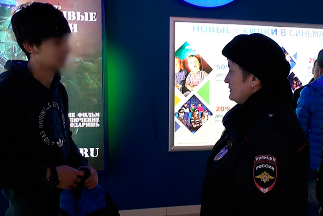 Полиция и общественники ищут по Саратову прогульщиков занятий в школах