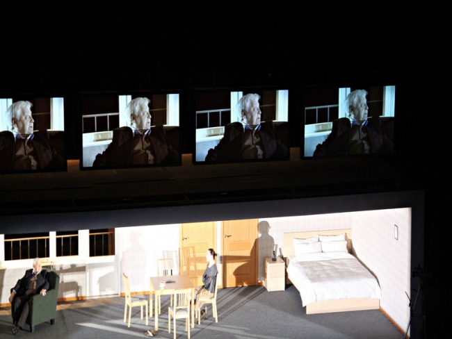 Олег Табаков показал саратовцам «Юбилей ювелира»