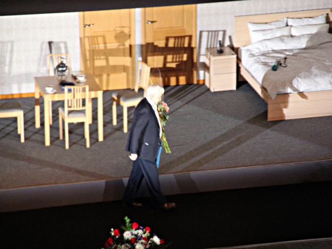 Олег Табаков показал саратовцам «Юбилей ювелира»