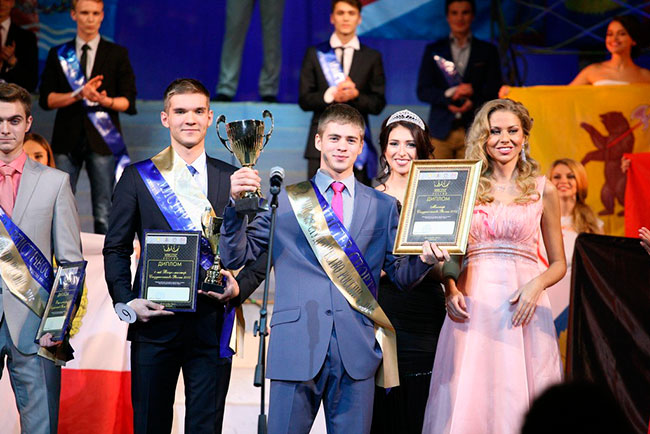 В конкурсе «Мистер Студенчество России» победили сразу два саратовца