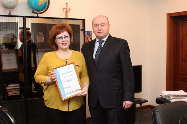 Дома детского творчества и детские библиотеки получили денежные сертификаты