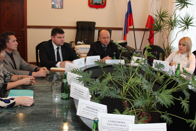 Дома детского творчества и детские библиотеки получили денежные сертификаты