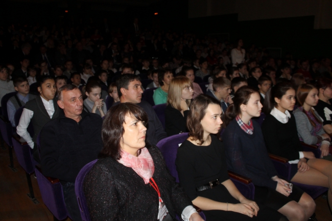 В Саратов приехала ведущая Первого канала Арина Шарапова