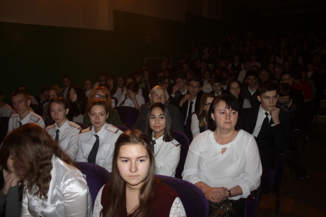 В Саратов приехала ведущая Первого канала Арина Шарапова