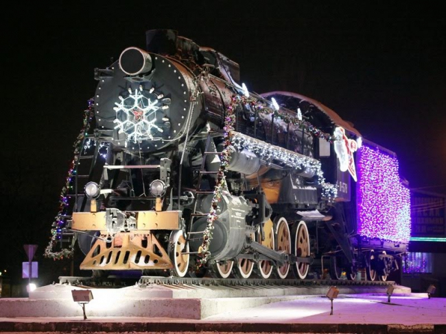 Энгельс украсила новогодняя иллюминация