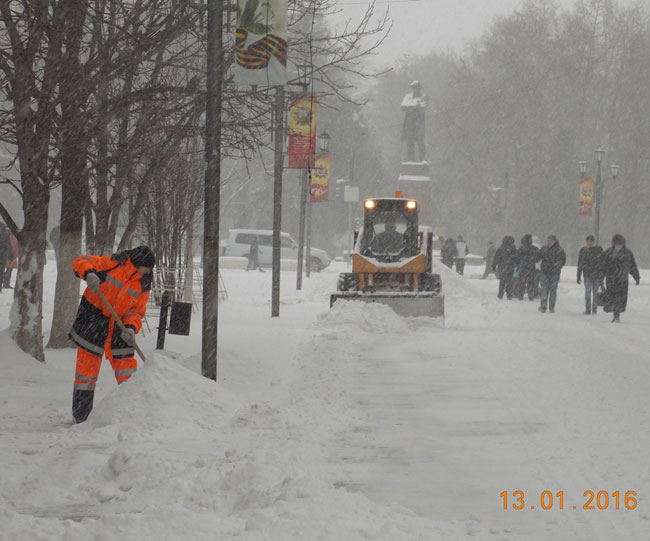 Райадминистрация отчиталась об очистке от снега проспекта Кирова