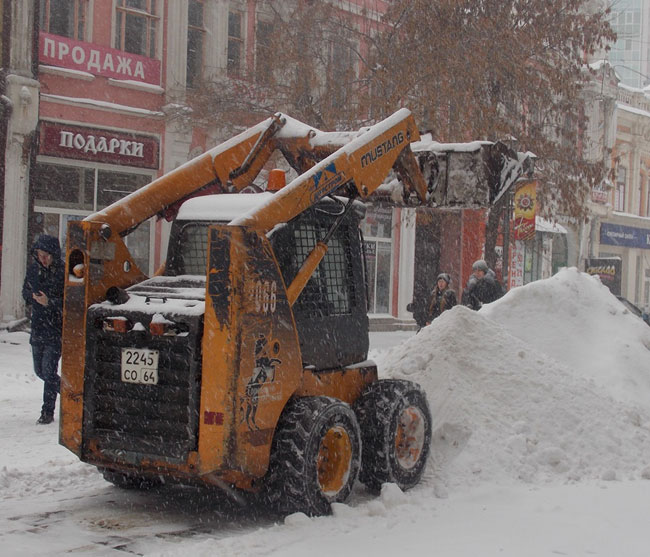 Райадминистрация отчиталась об очистке от снега проспекта Кирова