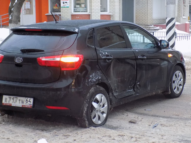 На Чернышевского из-за ДТП заблокировано движение автомобилей