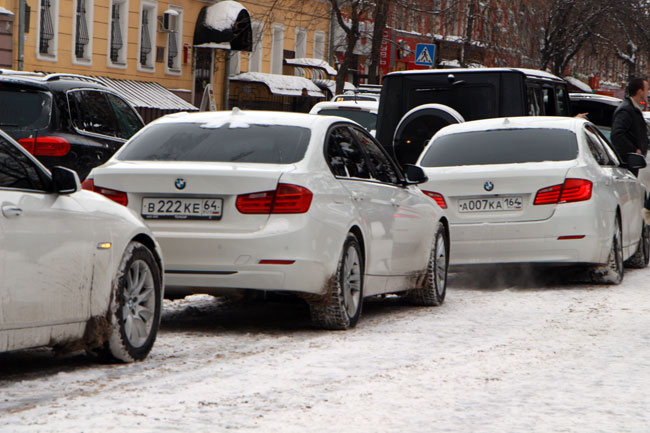 В Саратове появились серьезные пробки из-за нескольких ДТП