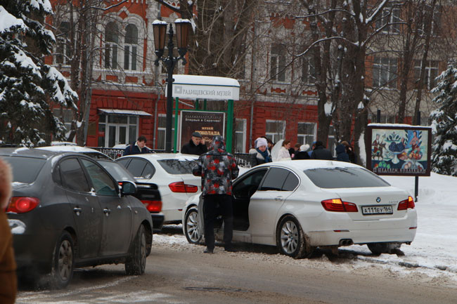 В Саратове появились серьезные пробки из-за нескольких ДТП