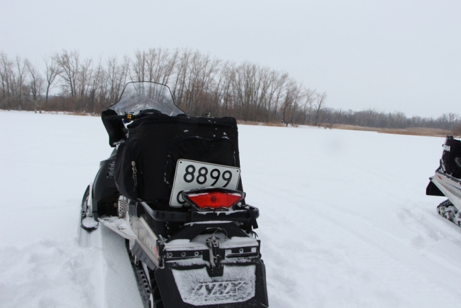 Инспекторы вместо браконьеров нашли на Волге брошеный мотоцикл