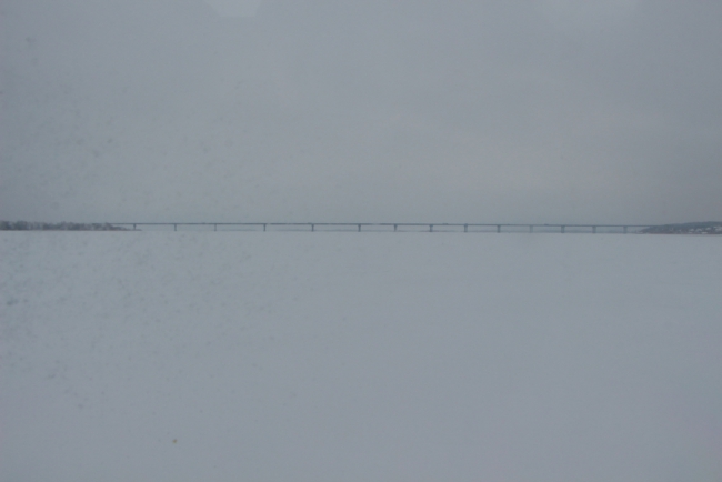 Инспекторы вместо браконьеров нашли на Волге брошеный мотоцикл