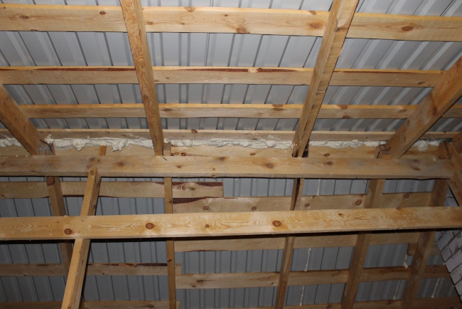 Жители Хвалынского района отказались переселяться из аварийного в новый дом