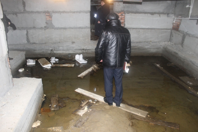 Жители Хвалынского района отказались переселяться из аварийного в новый дом