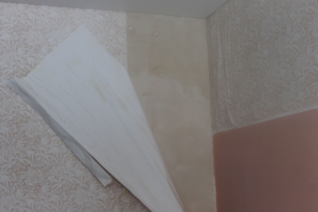 Жители Хвалынского района отказались переселяться из аварийного в новый дом