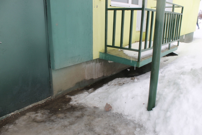 Жители Хвалынского района отказались переселяться из аварийного в новый дом