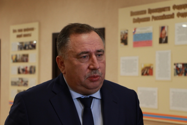 В Саратове чиновники получили грамоты за ликвидацию коммунальной аварии