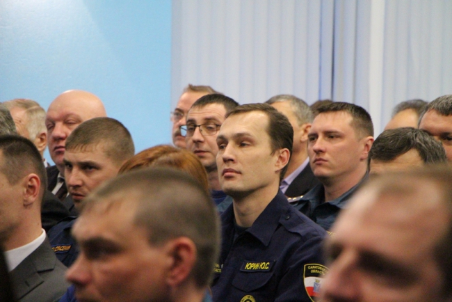 В Саратове чиновники получили грамоты за ликвидацию коммунальной аварии