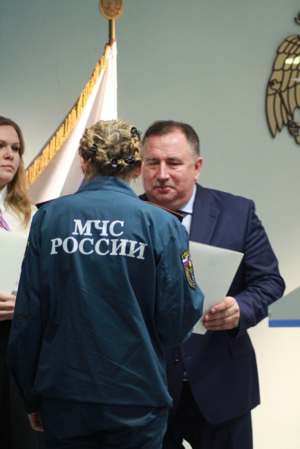 В Саратове чиновники получили грамоты за ликвидацию коммунальной аварии