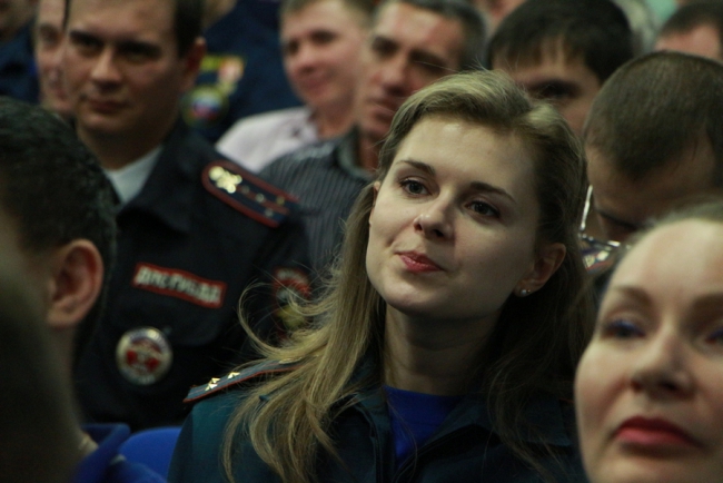 В Саратове чиновники получили грамоты за ликвидацию коммунальной аварии