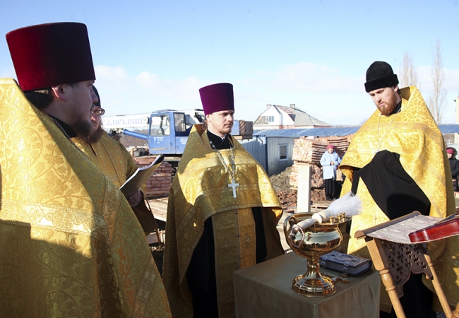 В поселке Жасминный состоялся чин основания храма