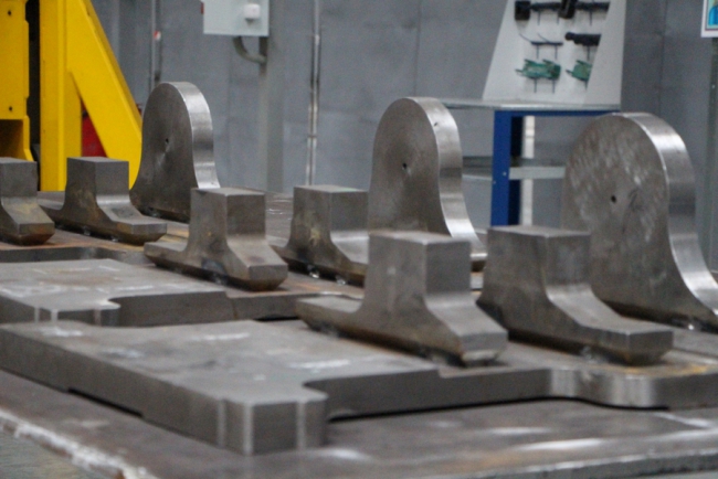 Заместитель министра промышленности РФ посещает завод в Энгельсе