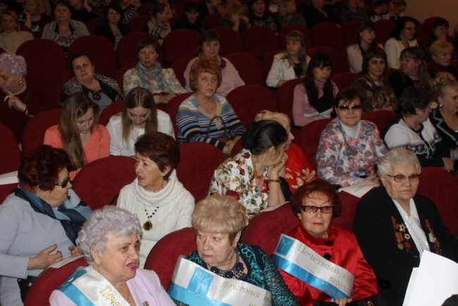 В Саратове подумывают о стелах «Мужчины любят женщин»