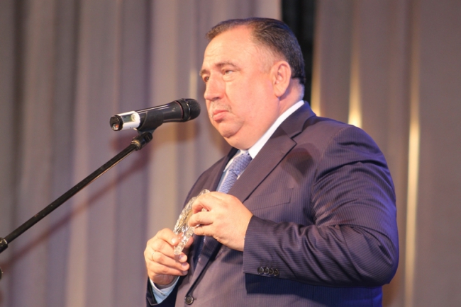 В Саратове подумывают о стелах «Мужчины любят женщин»