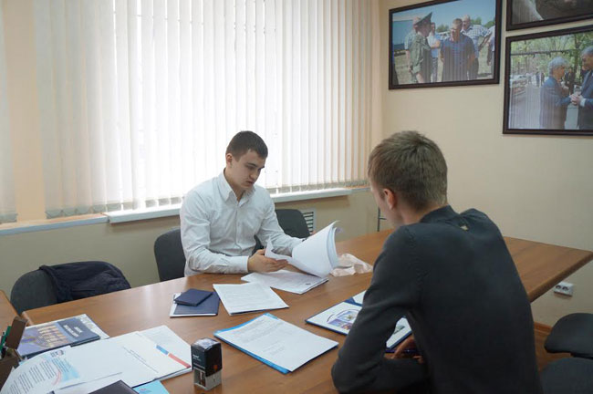 Общественник и менеджер по продажам планируют стать госдепами