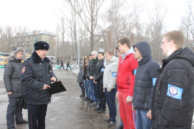 На митинге потребовали снести ларьки у ФОКа «Южный»