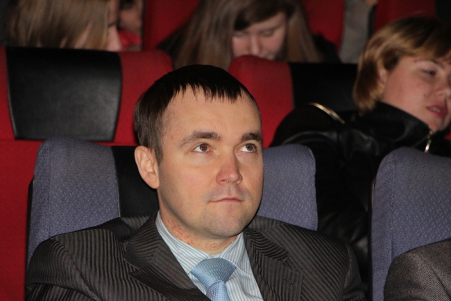 Докфильм показал кадры визита Ворошилова на Саратовский авиационный завод