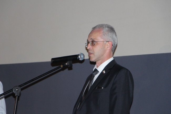 Докфильм показал кадры визита Ворошилова на Саратовский авиационный завод