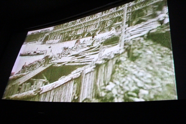 Докфильм показал кадры визита Ворошилова на Саратовский авиационный завод