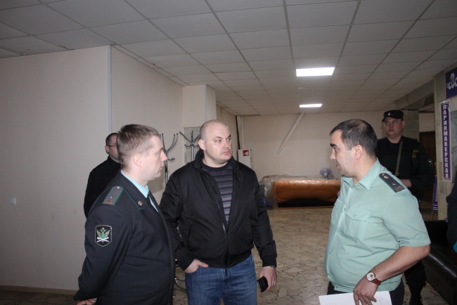 В ФОКе «Южный» нашли тлеющие дрова