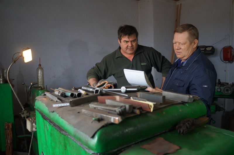 Фермер построил в селе биатлонную трассу