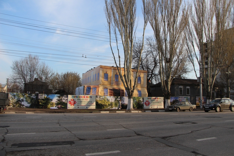 Визит Медведева. Кинологи обследуют ЛД «Кристалл»