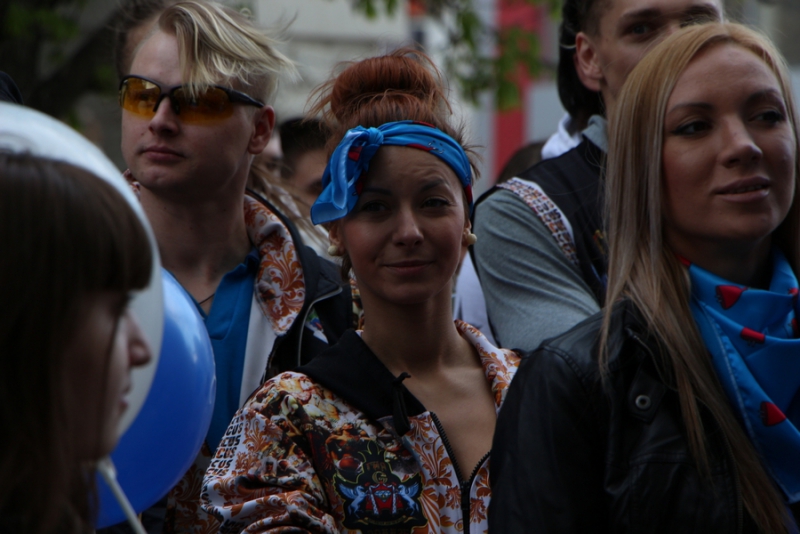 По проспекту Кирова прошла цирковая кавалькада