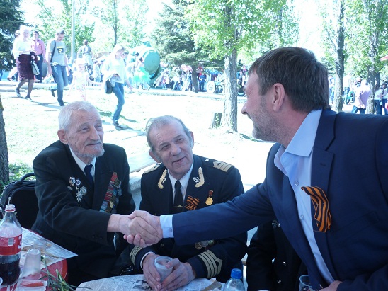 Валерий Бонарь принимает активное участие в предвыборной кампании по 166-му Энгельсскому одномандатному округу