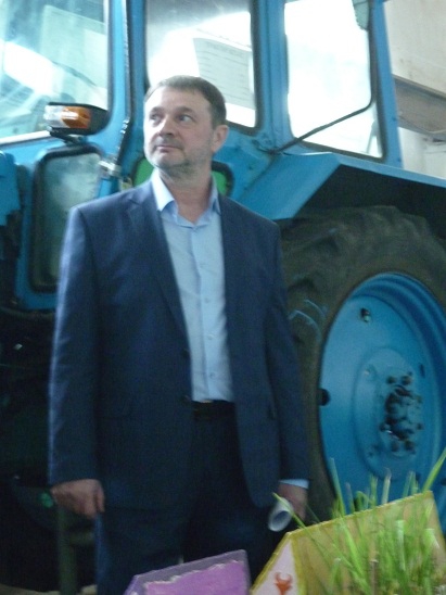 Валерий Бонарь принимает активное участие в предвыборной кампании по 166-му Энгельсскому одномандатному округу