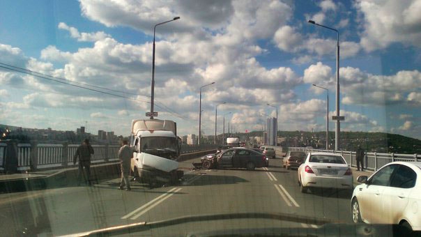 На мосту Саратов-Энгельс произошло три аварии