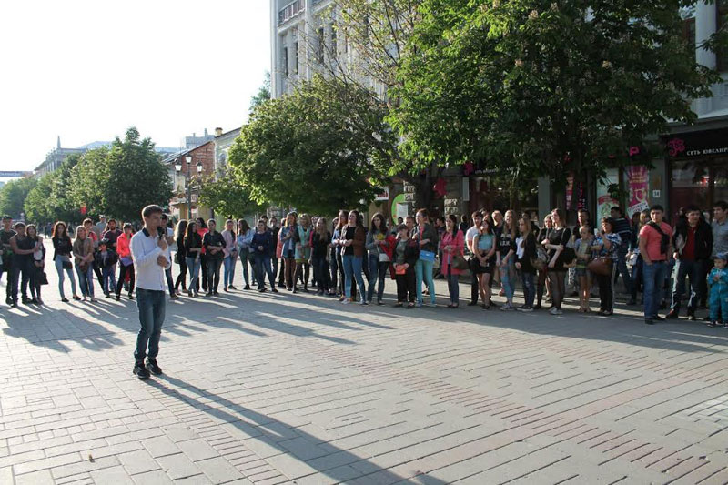 Проспект Кирова сделали сценой для поиска танцоров и музыкантов