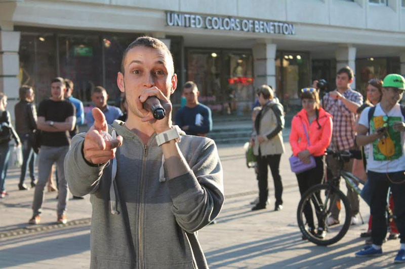 Проспект Кирова сделали сценой для поиска танцоров и музыкантов